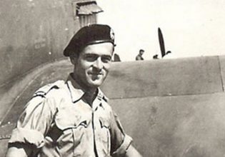 Τσαρλς Χάουαρντ: Έφυγε από τη ζωή ο ήρωας πιλότος που συμμετείχε στην «Μεγάλη Απόδραση»