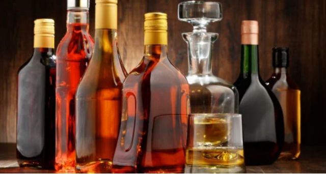 ΑΑΔΕ: Ανάκληση αλκοολούχου ποτού προέλευσης Ρωσίας από το Γενικό Χημείο