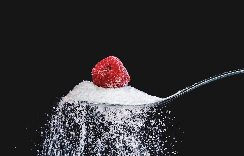Εύκολοι και γρήγοροι τρόποι για να μειώσουμε άμεσα και αποτελεσματικά τη ζάχαρη από τη διατροφή μας