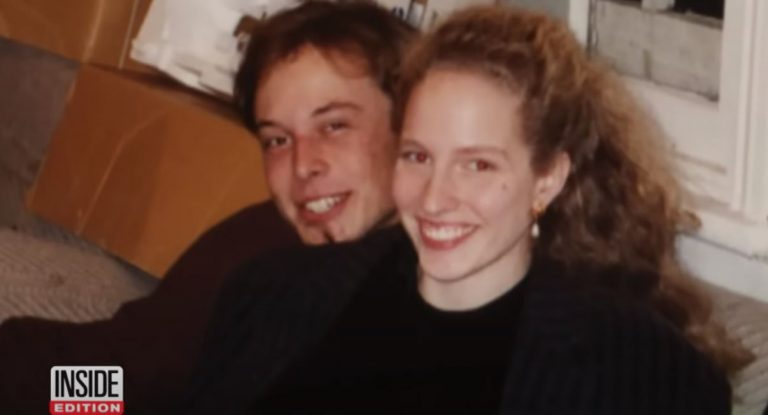 Πρώην κοπέλα του Ίλον Μασκ βγάζει σε δημοπρασία φωτογραφίες του από το κολέγιο