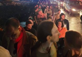 Ρωσία: Οι Ρώσοι αντιδρούν στην επιστράτευση του Πούτιν – Εγκαταλείπουν με κάθε μέσο τη χώρα