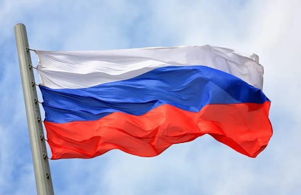 Ρωσία: «Γελοίοι» οι περιορισμοί της ΕΕ στην έκδοση θεωρήσεων εισόδου για τους Ρώσους