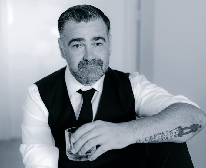 Επάγγελμα ζιγκολό: «Το να κοιμάσαι με γυναίκες δεν είναι εύκολη υπόθεση»