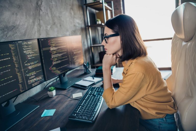 Οθόνη Dell ή Samsung; Ποια θα ανταποκριθεί καλύτερα στις ανάγκες της επιχείρησής σου