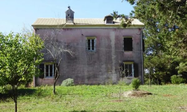 Κέρκυρα: Το στοιχειωμένο σπίτι των «Γιατρών» ή η «Εξορία»