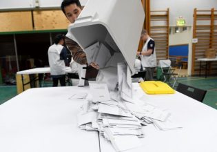 Θρίλερ στη Σουηδία: Τρομάζει… το προβάδισμα Δεξιάς-Ακροδεξιάς στις βουλευτικές εκλογές