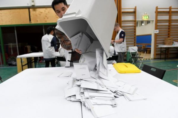 Θρίλερ στη Σουηδία: Τρομάζει… το προβάδισμα Δεξιάς-Ακροδεξιάς στις βουλευτικές εκλογές