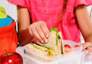 Δόμνα Μιχαηλίδου: Η διανομή σχολικών γευμάτων ξεκινά τη 2η εβδομάδα του Οκτωβρίου