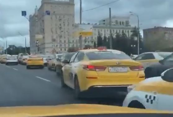 Ρωσία: Χάκερς έστελναν όλους τους ταξιτζήδες στο ίδιο σημείο