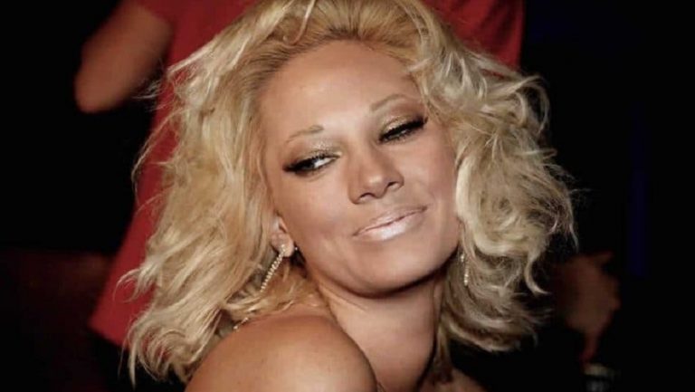 Τζούλια Αλεξανδράτου: Δείχνει για πρώτη φορά τον σύντροφό της και πατέρα του παιδιού της