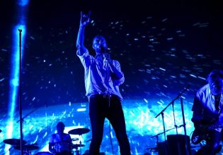 Οι Madrugada γράφουν ξανά ιστορία – Επανεκτελέσεις δύο ιστορικών τραγουδιών