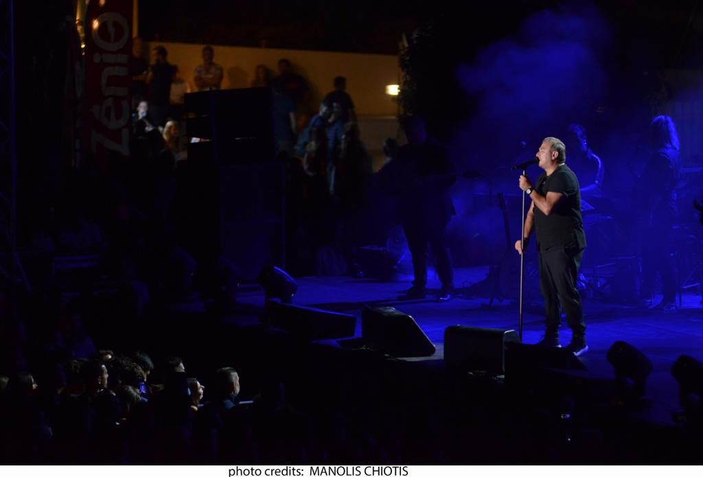 Αντώνης Ρέμος: «Μαγική» sold out συναυλία στο Κατράκειο Special guest η Ελεωνόρα Ζουγανέλη