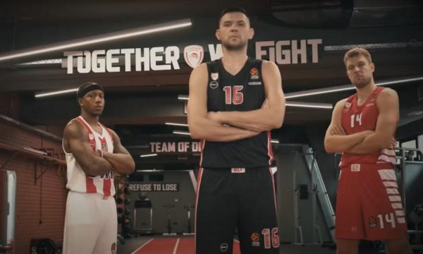 Ο Ολυμπιακός αποκάλυψε τις νέες του φανέλες