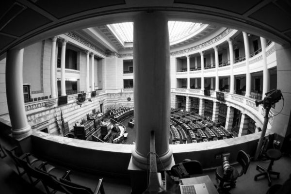 Το νέο τοπίο στις σχέσεις ΝΔ με ΠΑΣΟΚ και Ανδρουλάκη μετά τις υποκλοπές