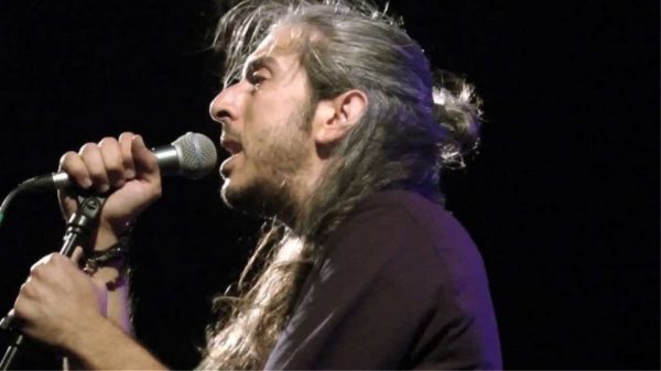 Ο Γιάννης Χαρούλης για δύο βραδιές στην Τεχνόπολη