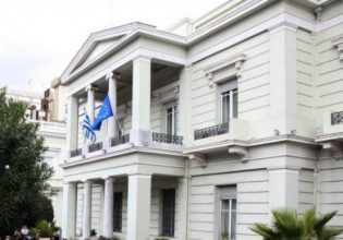 Αυστηρή απάντηση της Αθήνας σε Άγκυρα: «Δεν δεχόμαστε παραινέσεις από την Τουρκία»