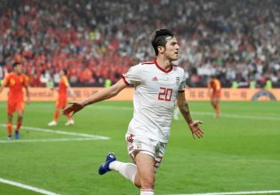 Αζμούν: «Ντροπή σε όλους που δολοφονείτε τόσο εύκολα ανθρώπους, ζήτω οι Ιρανές γυναίκες»