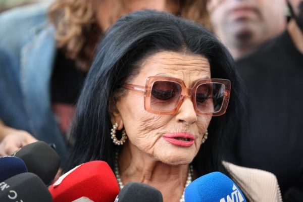 Ζωζώ Σαπουντζάκη: Η Μάρθα Καραγιάννη με γέλασε γιατί έφυγε μόνη της, να με «περιμένει»