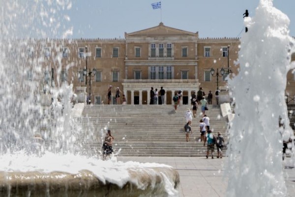 Καιρός: Το καλοκαίρι είναι ακόμα εδώ – 34άρια το μεσημέρι στην Αθήνα