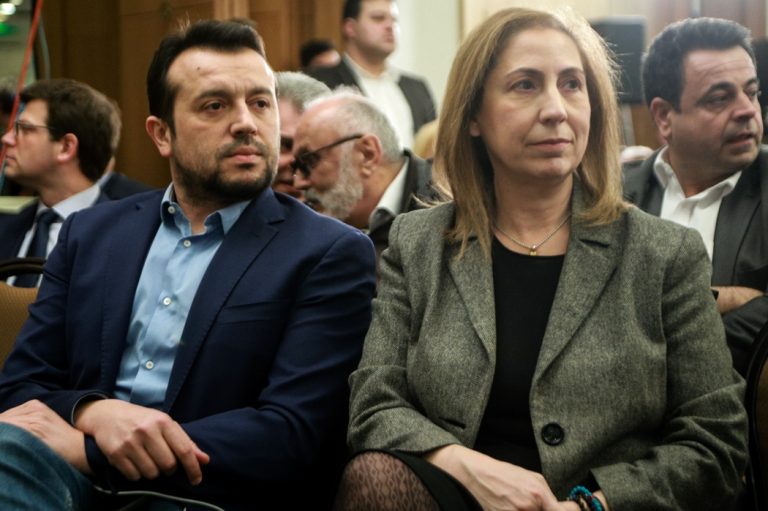 Ο Γιώργης ο κομπολογάς και οι βουλευτές του ΣΥΡΙΖΑ