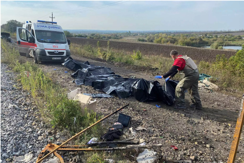 Ουκρανία: Τουλάχιστον 24 άμαχοι νεκροί βρέθηκαν μέσα σε βομβαρδισμένα αυτοκίνητα