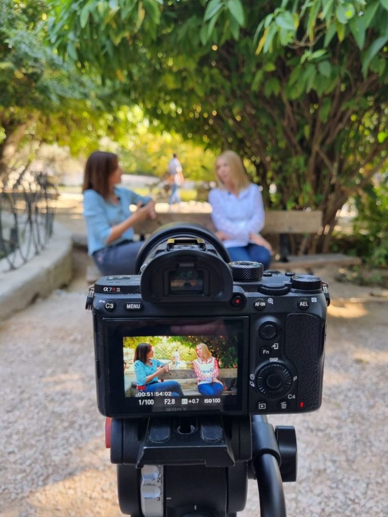 Η Έλλη Στάη προσκεκλημένη στην Μεγάλη Εικόνα και στην Νίκη Λυμπεράκη στο MEGA