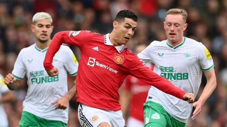 «Κόλλησε» στο μηδέν η Γιουνάιτεντ (0-0) – «Πέρασε από το Βίλα Παρκ» η Τσέλσι (0-2)