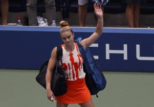 Μαρία Σάκκαρη: Σταμάτησε ο τελικός γιατί χτύπησε το κινητό της αντιπάλου της