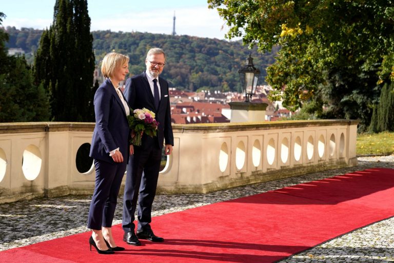 Τρας στους Times: Το Brexit δεν σήμαινε την απομάκρυνση της Βρετανίας από το ρόλο της στην περιοχή