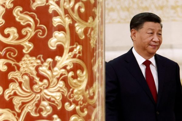 Κίνα: Ο Σι Τζινπίνγκ εξασφαλίζει και τυπικά τρίτη θητεία στην ηγεσία του κόμματος και της χώρας