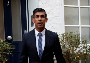 Δείτε live τις πρώτες δηλώσεις του Ρίσι Σούνακ ως νέου πρωθυπουργού της Βρετανίας