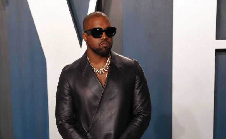 Κάνιε Γουέστ: Στα βήματα του Τραμπ, αγοράζει το συντηρητικό κοινωνικό δίκτυο Parler