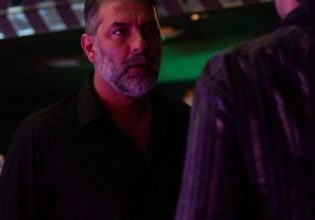 Βασίλης Μπισμπίκης: «Άμα μια γυναίκα σου λέει όχι, σημαίνει όχι» – Η ατάκα που έκανε τους πάντες να υποκλιθούν