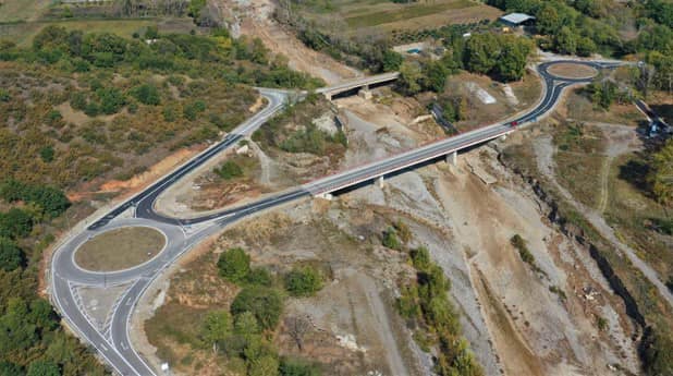 Θεσσαλία: Μια νέα γέφυρα ολοκληρώθηκε, μια άλλη κατασκευάζεται