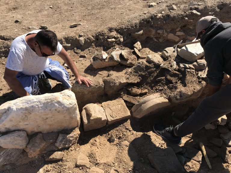 Μεγάλο αρχαίο ιερό στο Δεσποτικό Αντιπάρου – Πότε θα είναι επισκέψιμο