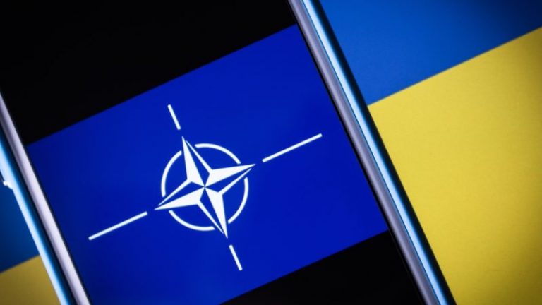 Παρέλαβε το ΝΑΤΟ το αίτημα ένταξης του Κιέβου - Το άρθρο που βάζει «φρένο» στην υποψηφιότητα 