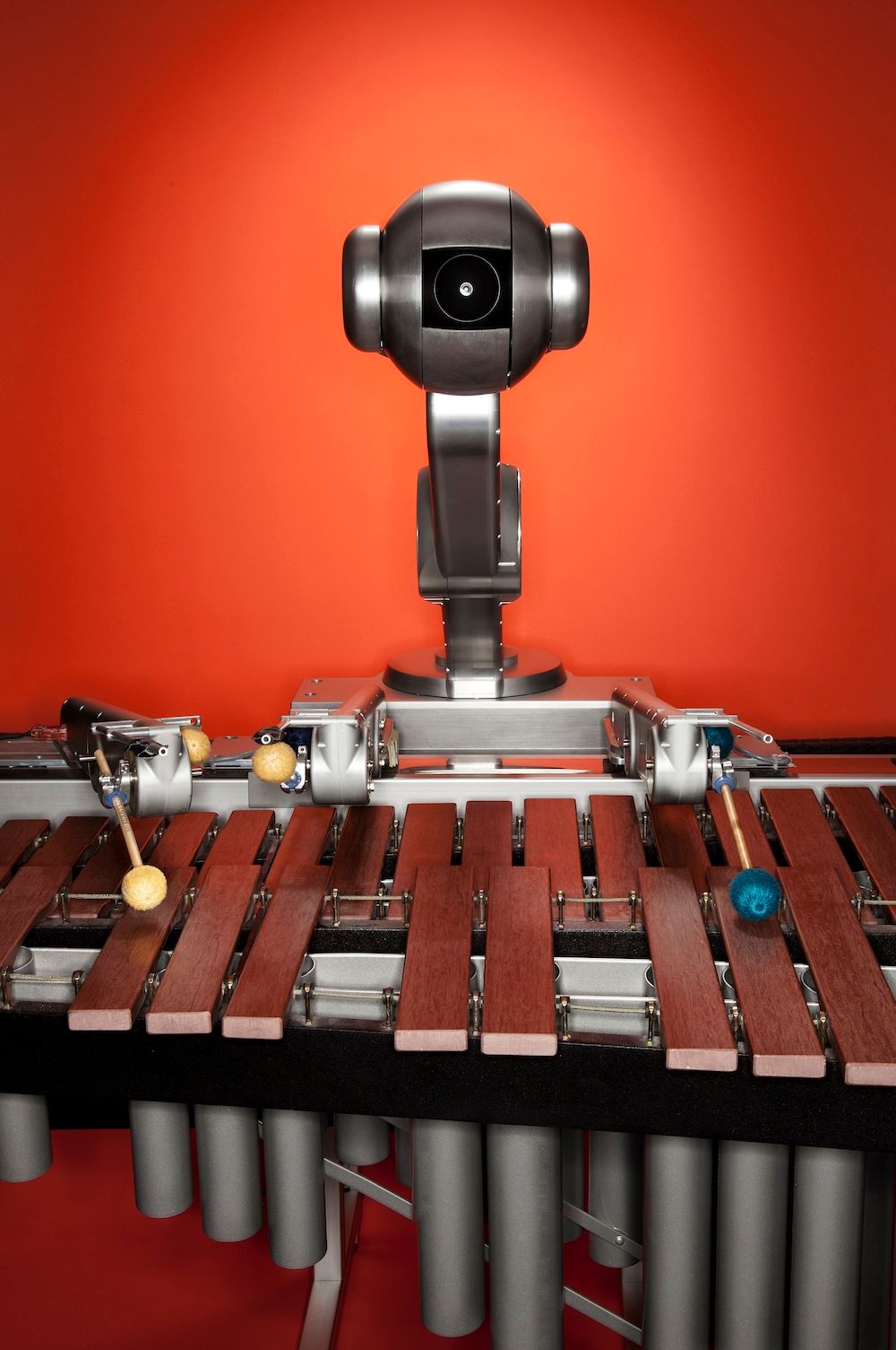 Ένα ρομπότ γίνεται μέλος τζαζ μπάντας σε μια διαφορετική συναυλία στο Μέγαρο Μουσικής Αθηνών 11