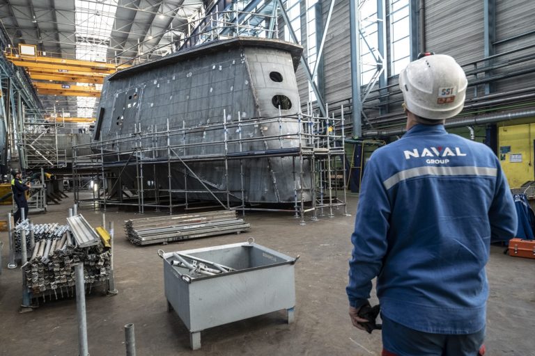 Belh@rra: Στη ναυπηγική δεξαμενή η πρώτη φρεγάτα του Πολεμικού Ναυτικού