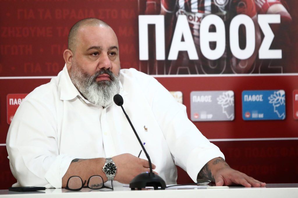 Καραπαπάς: «Αγνόησαν τους γελοίους! Γελάει μαζί σας όλη η Ευρώπη»