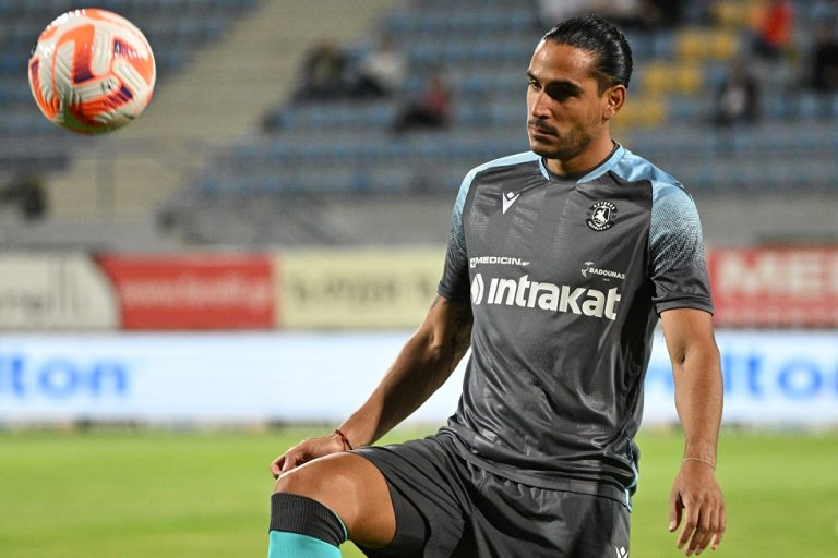 Ο Ιγκλέσιας έσπασε το ρεκόρ του Βαζέχα