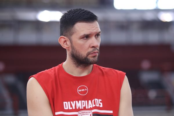 Χωρίς Παπανικολάου στη «διαβολοβδομάδα» ο Ολυμπιακός