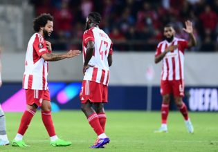 Ένα ημίχρονο ελπίδας κι ένα απόλυτης κατάρρευσης