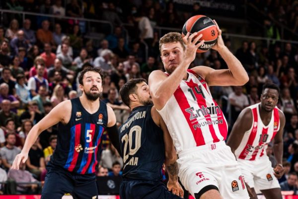 Σάσα Βεζένκοφ: Βλέπει Μπαρτσελόνα και… αφηνιάζει