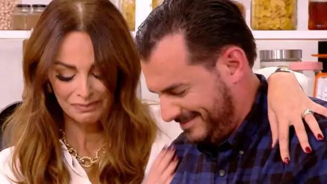 Μπέττυ Μαγγίρα: Ξέσπασε σε κλάματα στον αέρα