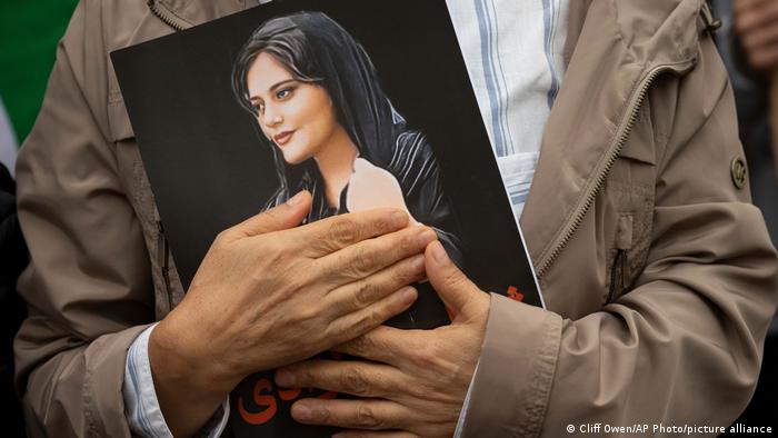 Ιράν: Διεθνείς διαστάσεις παίρνει το κίνημα για την Αμινί