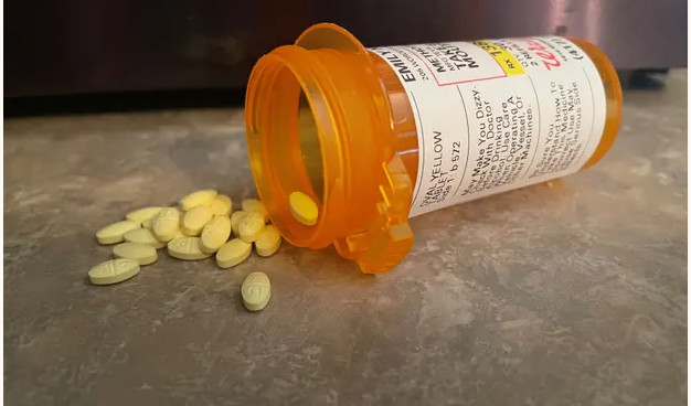 ΗΠΑ: Σοκ στις πολιτείες όπου απαγορεύονται οι αμβλώσεις – Γυναίκες δεν μπορούν να πάρουν φάρμακα που σώζουν ζωές