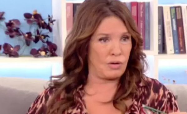 Βάνα Μπάρμπα: Έξαλλη η ηθοποιός on air – «Δώστε μας λίγο χρόνο ρε…»