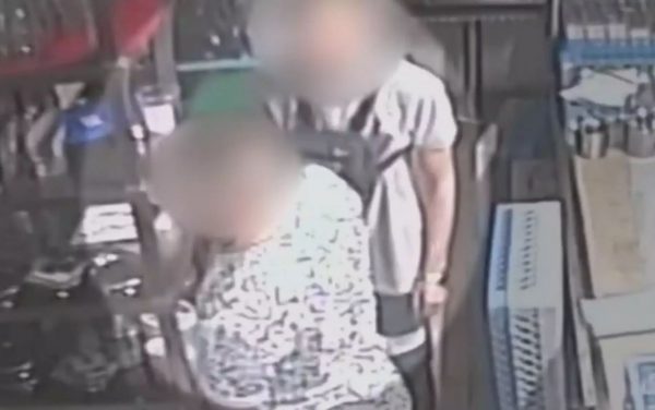 Θεσσαλονίκη: Λήστεψαν ζαχαροπλαστείο κάνοντας τον σταυρό τους