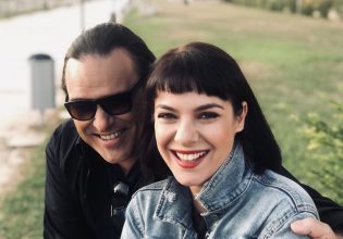 Ο Κώστας Λειβαδάς και η Ανδριάνα Μπάμπαλη μας περιμένουν στη μουσική σκηνή Σφίγγα