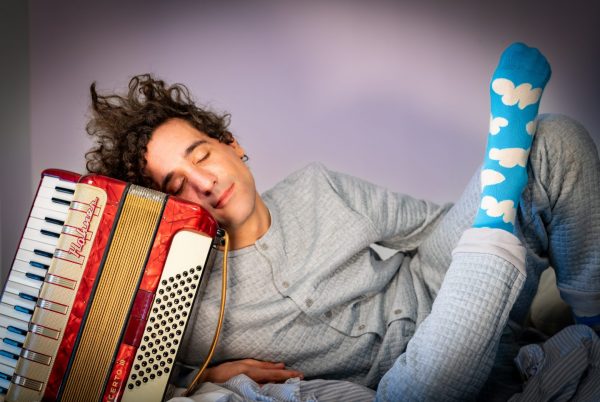 «ΝτοΝτό», μια πρωτότυπη βρεφική παράσταση από τη ομάδα ΒίΔα, στο Δημοτικό Θέατρο Πειραιά